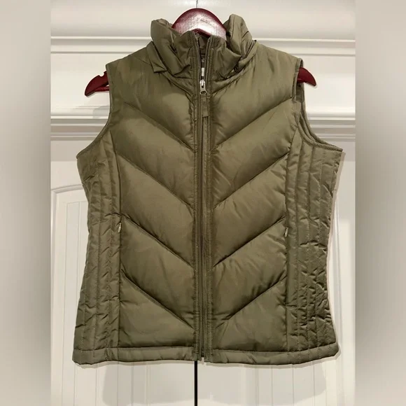 Maurices Army Green Quilted Puffer Vest - Picture 1 of 6